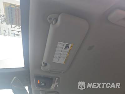2025 Toyota Prius LE - zdjęcie 17 z 26 - miniatura