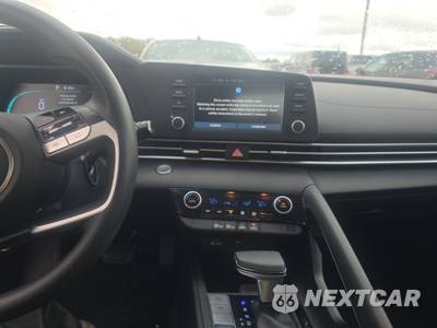 2026 Hyundai Elantra Hybrid Blue - zdjęcie 11 z 23 - miniatura