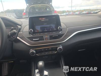 2025 Nissan Altima SV - zdjęcie 11 z 21 - miniatura