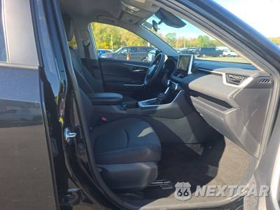 2025 Toyota RAV4 Hybrid XLE - zdjęcie 8 z 29 - miniatura