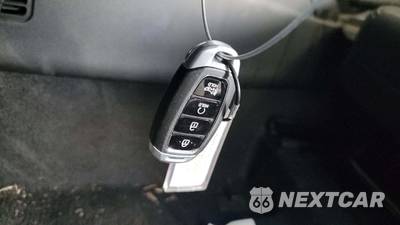 2025 Hyundai Venue SEL - zdjęcie 18 z 28 - miniatura