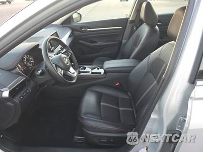 2025 Nissan Altima SR - zdjęcie 7 z 19 - miniatura