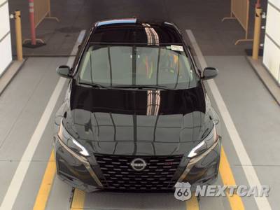 2025 Nissan Altima SR - zdjęcie 2 z 28 - miniatura