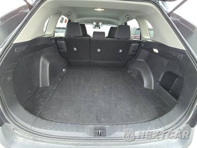 2025 Toyota RAV4 LE - zdjęcie 16 z 23 - miniatura