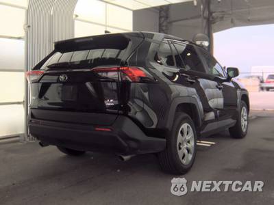 2025 Toyota RAV4 LE - zdjęcie 4 z 23 - miniatura