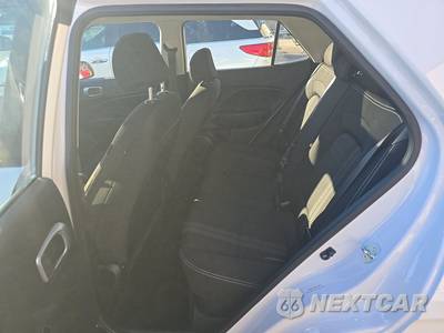 2025 Hyundai Venue SEL - zdjęcie 13 z 28 - miniatura