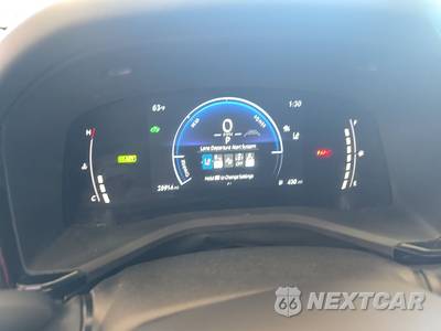 2025 Toyota Camry LE - zdjęcie 12 z 37 - miniatura