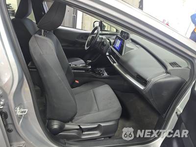 2023 Toyota Prius LE - zdjęcie 8 z 60 - miniatura