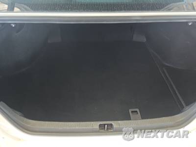 2025 Toyota Camry LE - zdjęcie 16 z 27 - miniatura