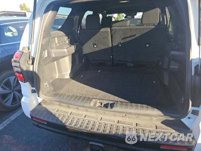 2025 Toyota 4Runner SR5 - zdjęcie 16 z 27 - miniatura