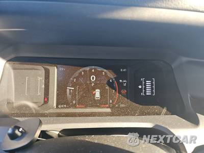 2025 Toyota 4Runner SR5 - zdjęcie 12 z 27 - miniatura