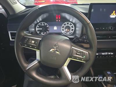 2025 Mitsubishi Outlander Trail Edition - zdjęcie 10 z 21 - miniatura