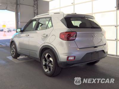 2025 Hyundai Venue SEL - zdjęcie 6 z 22 - miniatura