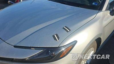 2025 Toyota Camry LE - zdjęcie 30 z 34 - miniatura