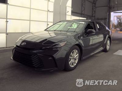 2025 Toyota Camry LE - zdjęcie 1 z 34 - miniatura