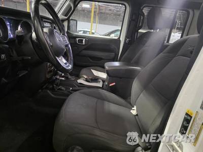 2023 Jeep Wrangler 4 Door Sahara - zdjęcie 16 z 24 - miniatura