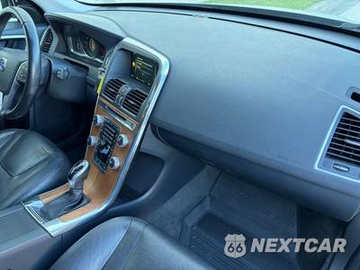 2017 Volvo XC60 T5 Inscription - zdjęcie 17 z 20 - miniatura