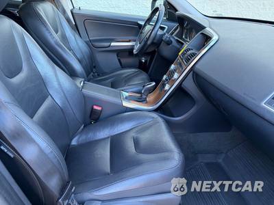 2017 Volvo XC60 T5 Inscription - zdjęcie 14 z 20 - miniatura