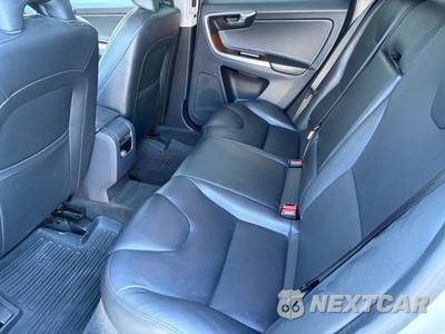 2017 Volvo XC60 T5 Inscription - zdjęcie 12 z 20 - miniatura