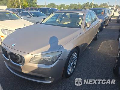 2012 BMW 7 Series Sedan 750i - zdjęcie 1 z 52 - miniatura