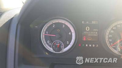 2015 Ram 1500 Tradesman Crew Cab Short Bed - zdjęcie 31 z 48 - miniatura