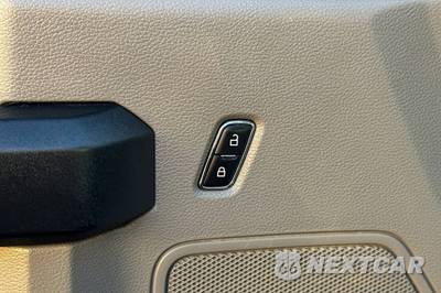 2020 Ford Super Duty F-250 XL Crew Cab Medium Bed - zdjęcie 25 z 46 - miniatura