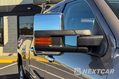 2015 Chevrolet Silverado 2500HD High Country Crew Cab Medium Bed 3LZ w/Built-In Wi-Fi - zdjęcie 11 z 66 - miniatura
