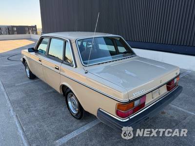 1985 Volvo 240 DL Sedan - zdjęcie 15 z 81 - miniatura