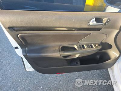 2014 Volkswagen Jetta SportWagen 2.0L TDI Wagon - zdjęcie 9 z 30 - miniatura