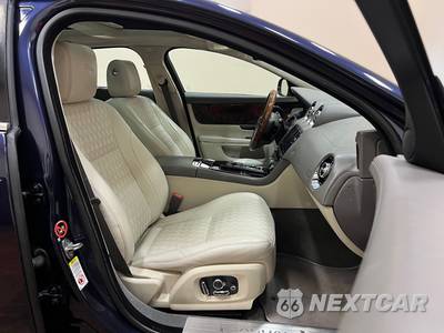 2016 Jaguar XJL Portfolio - zdjęcie 23 z 50 - miniatura