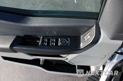 2026 Ford Super Duty F-250 XL Extended Cab Long Bed w/Rear Doors - zdjęcie 23 z 48 - miniatura