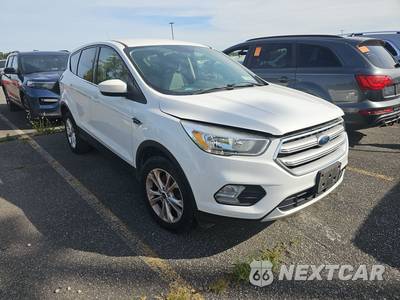 2017 Ford Escape SE - zdjęcie 3 z 30 - miniatura