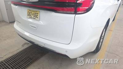 2024 Chrysler Pacifica Touring 121.6" WB - zdjęcie 29 z 32 - miniatura