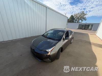 2016 Toyota Prius Two - zdjęcie 6 z 52 - miniatura