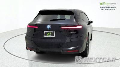 2024 BMW iX Sports Activity Vehicle xDrive50 - zdjęcie 7 z 50 - miniatura