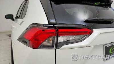 2021 Toyota RAV4 Hybrid XLE Premium - zdjęcie 26 z 50 - miniatura