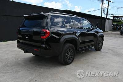 2026 Toyota 4Runner SR5 - zdjęcie 5 z 17 - miniatura