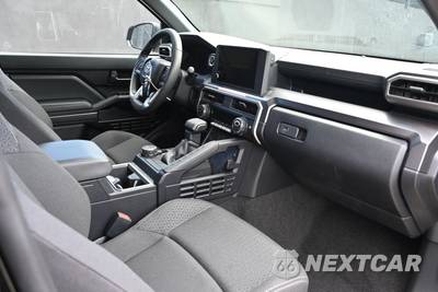 2026 Toyota 4Runner SR5 - zdjęcie 12 z 17 - miniatura