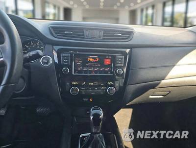 2018 Nissan Rogue SV - zdjęcie 10 z 22 - miniatura