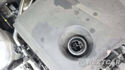 2022 Toyota Camry Hybrid LE - zdjęcie 18 z 31 - miniatura