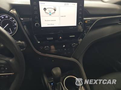 2022 Toyota Camry Hybrid LE - zdjęcie 11 z 31 - miniatura