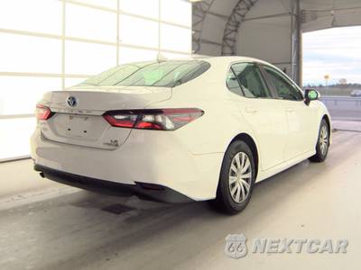 2022 Toyota Camry Hybrid LE - zdjęcie 4 z 31 - miniatura