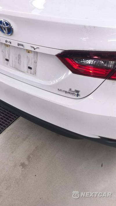 2022 Toyota Camry Hybrid LE - zdjęcie 25 z 31 - miniatura