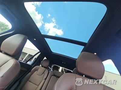 2024 Volvo XC90 Recharge Plug-In Hybrid T8 Core Bright Theme 7-Passenger - zdjęcie 18 z 29 - miniatura