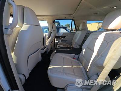 2020 Lincoln Navigator Reserve - zdjęcie 13 z 30 - miniatura