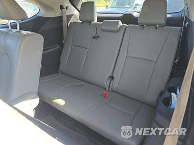 2020 Toyota Highlander Limited - zdjęcie 14 z 33 - miniatura