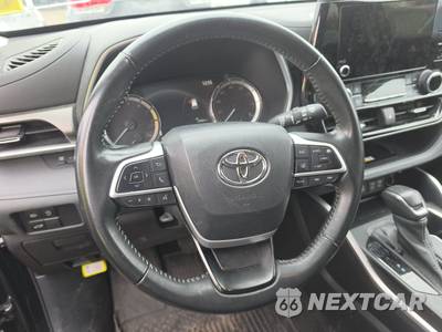 2023 Toyota Highlander XLE - zdjęcie 10 z 40 - miniatura