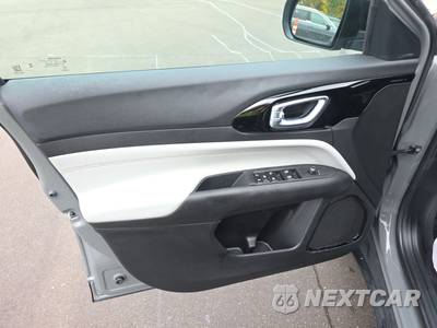 2023 Jeep Compass Limited - zdjęcie 9 z 20 - miniatura