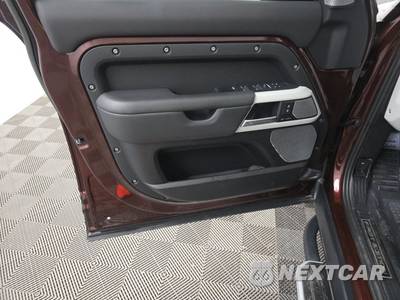 2023 Land Rover Defender 130 First Edition - zdjęcie 9 z 20 - miniatura