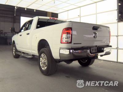 2024 Ram 2500 Big Horn Crew Cab Medium Bed - zdjęcie 8 z 23 - miniatura
